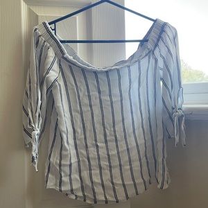 Off the shoulders shirt